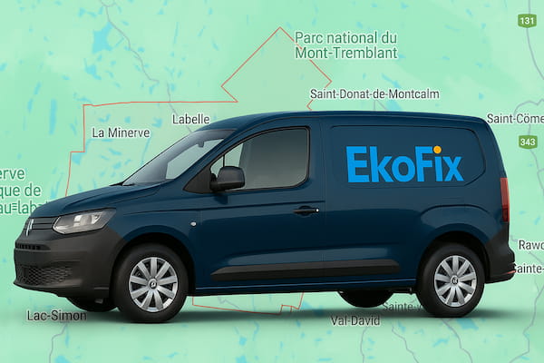Technicien informatique Ekofix offrant un service de dépannage informatique à domicile dans Saint-Lin et Lanaudière